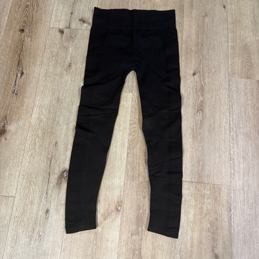 Bozzolo Black Kids Seamless Ribbed Leggings